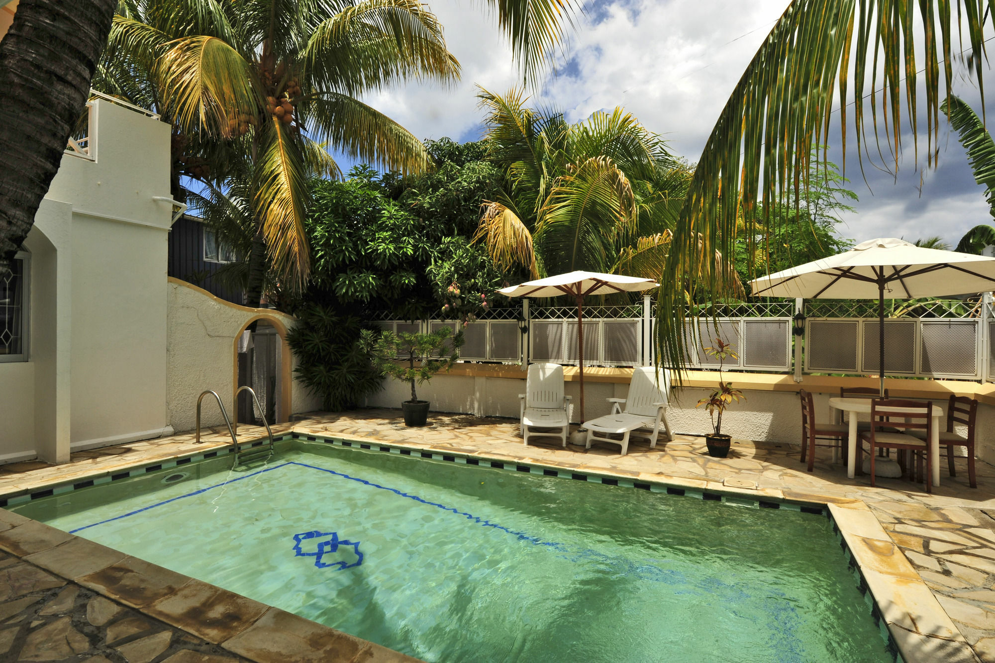 Rayan Tourist Villa Flic-en-Flacq Extérieur photo